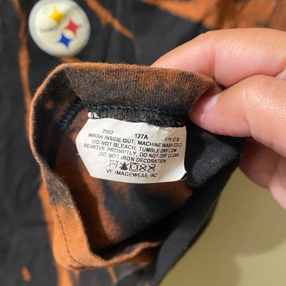 Men’s XL NFL Pittsburgh Steelers Spell Out Upcycled Bleached Tie Dye Shirt - Picture 9 of 10